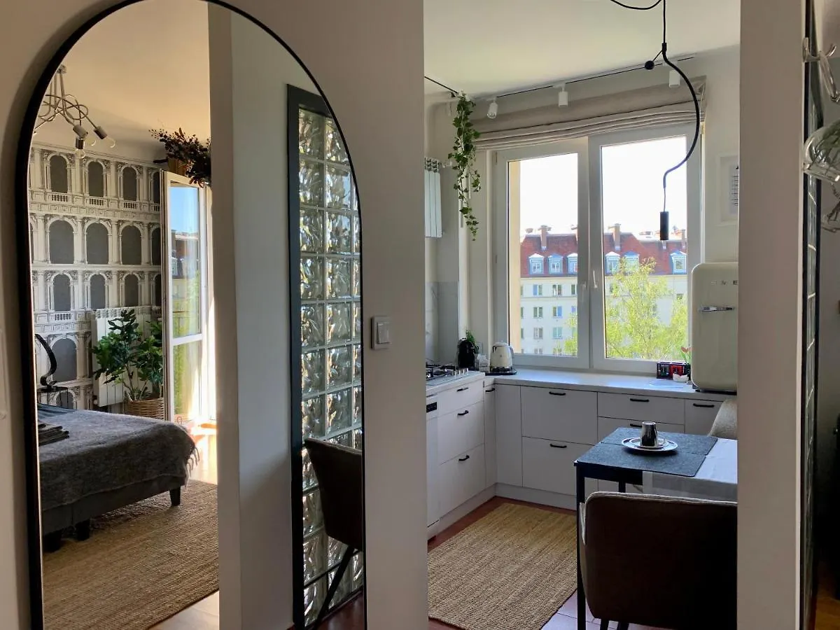 Sloneczny Apartament Koszykowy! Varsavia Polonia